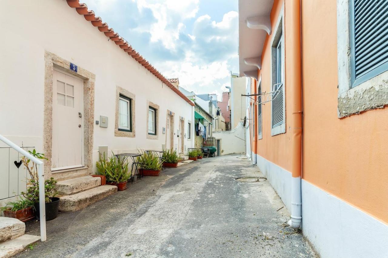 Classic Lisbon Homes: Bright & Central In Belem Extérieur photo