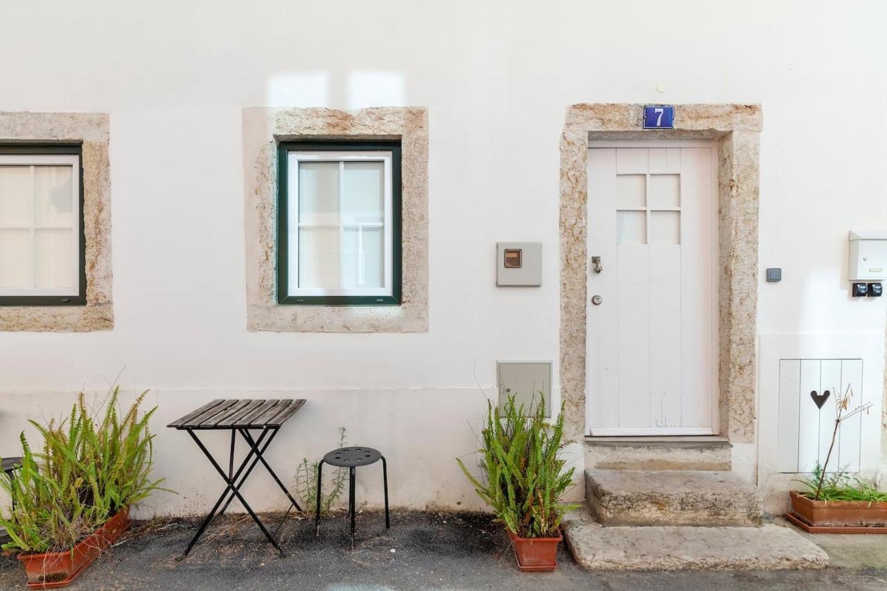 Classic Lisbon Homes: Bright & Central In Belem Extérieur photo